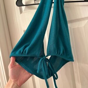 SHEIN Teal Crop Top